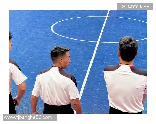 南京篮球队的节奏揭秘：激情与技巧交织的篮球盛宴