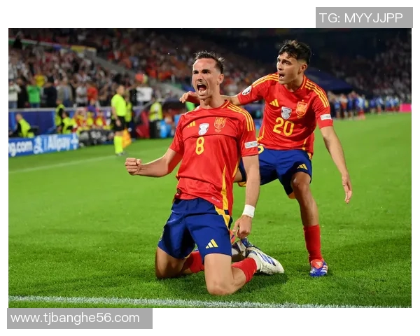 央视新闻报道的足球明星盘点及其精彩瞬间回顾 央视新闻报道的足球明星盘点及其精彩瞬间回顾